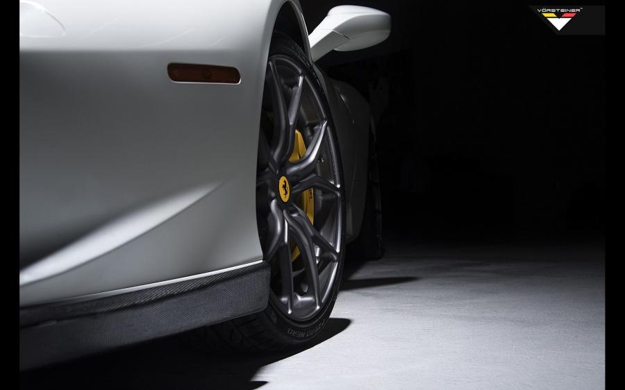  Ferrari 458-V Italia by Vorsteiner 2014 года  (фото 17 из 19)